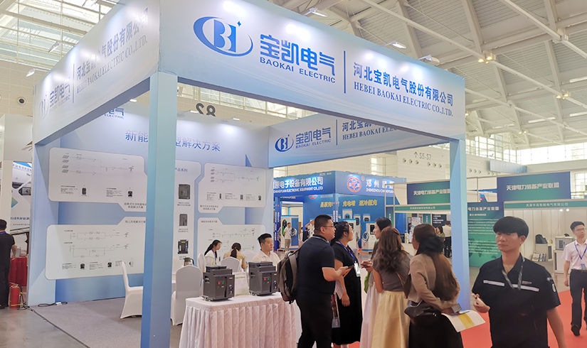 暴击行业天花板！jinnianhui今年会电气硬核技术亮相天津清洁能源展，引央视记者及能源产业巨头现场“挖宝”